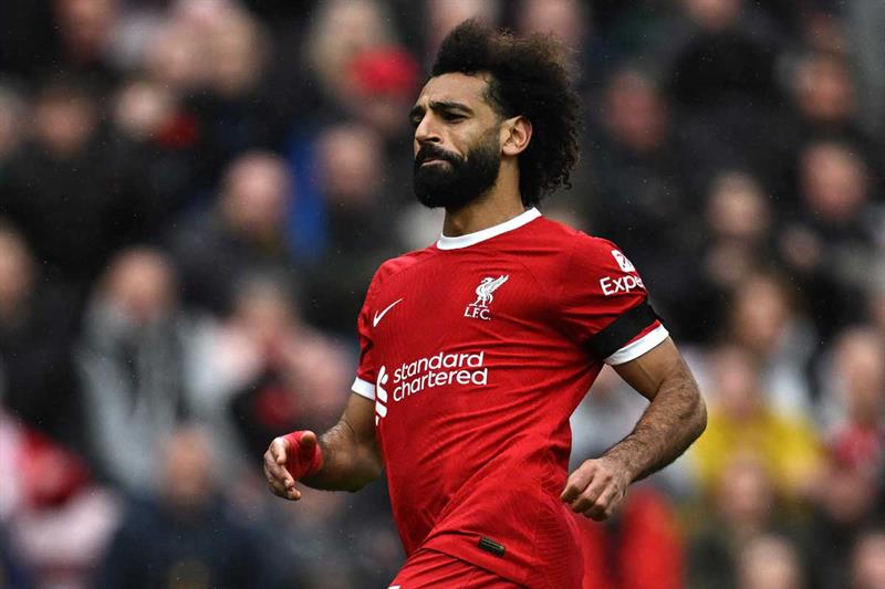Liverpool star Mohamed Salah named PFA Premier League Fans' Player of the Month. 