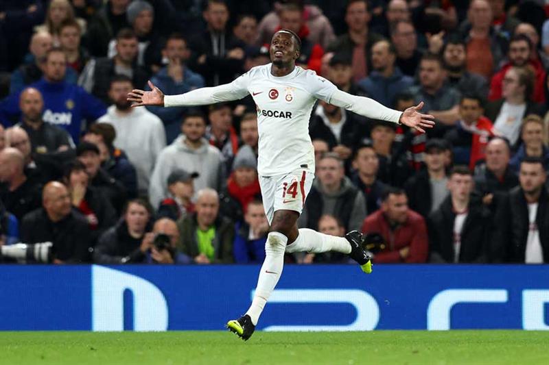Man United stunned by Galatasaray as Ten Hag's team loses 3-2 in the  Champions League
