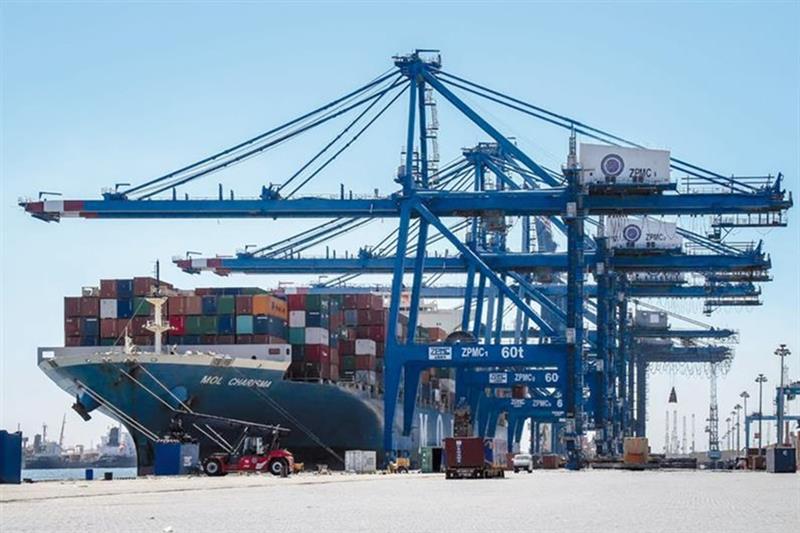 Ship at Egypt s Damietta port. Official website.