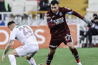Egypt’s Trezeguet rescues point for Trabzonspor in thrilling 3-3 draw at Sivasspor