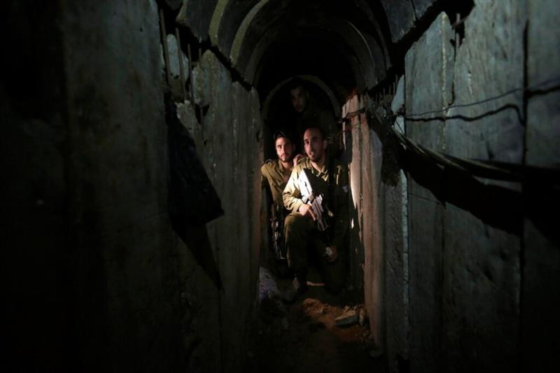 Israeli soldiers inside a tunnel