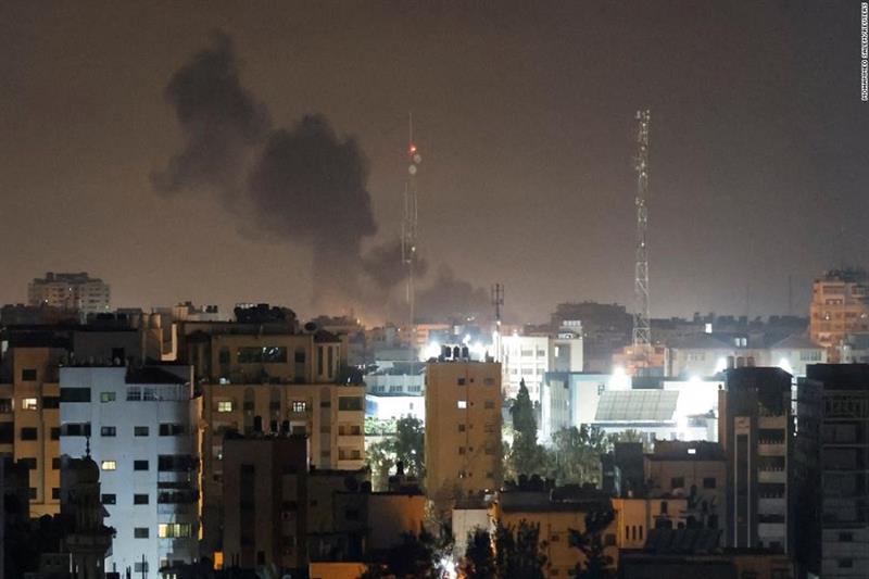 Israeli warplanes strike Gaza 