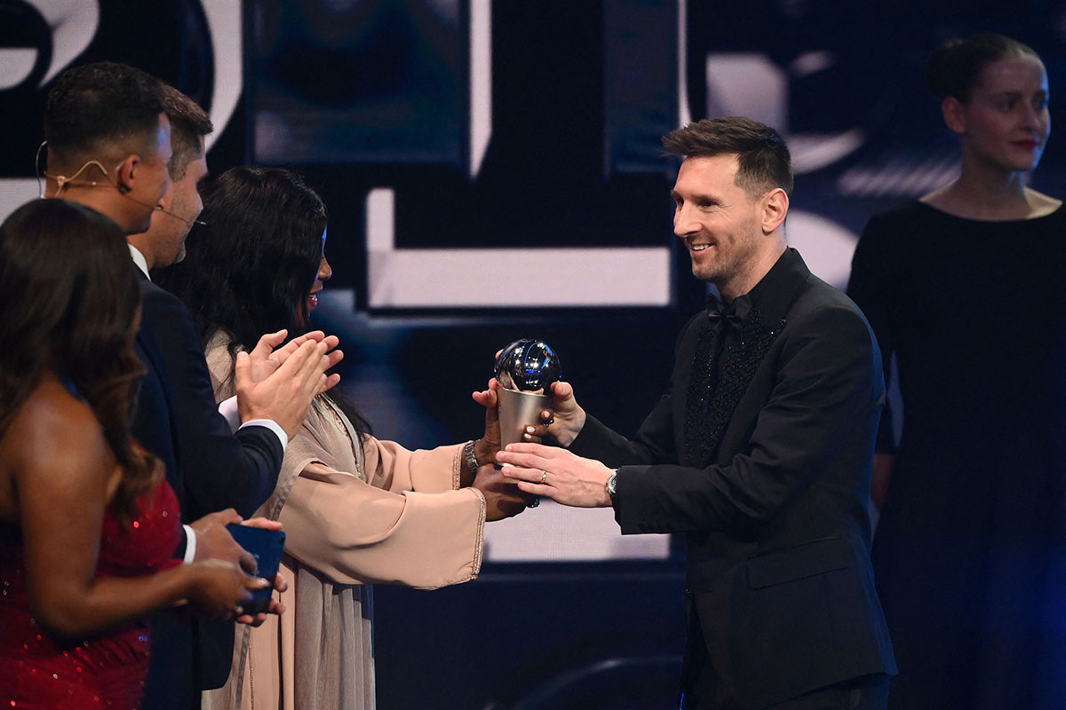 Photo Gallery Messi Argentina Scoop Awards In Fifas The Best Multimedia Ahram Online 0690