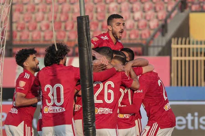 منحت أهداف الشوط الأول فوز الأهلي بفارق ضئيل 2-1 على المقاولون العرب في الدوري المصري – كرة القدم – الرياضة