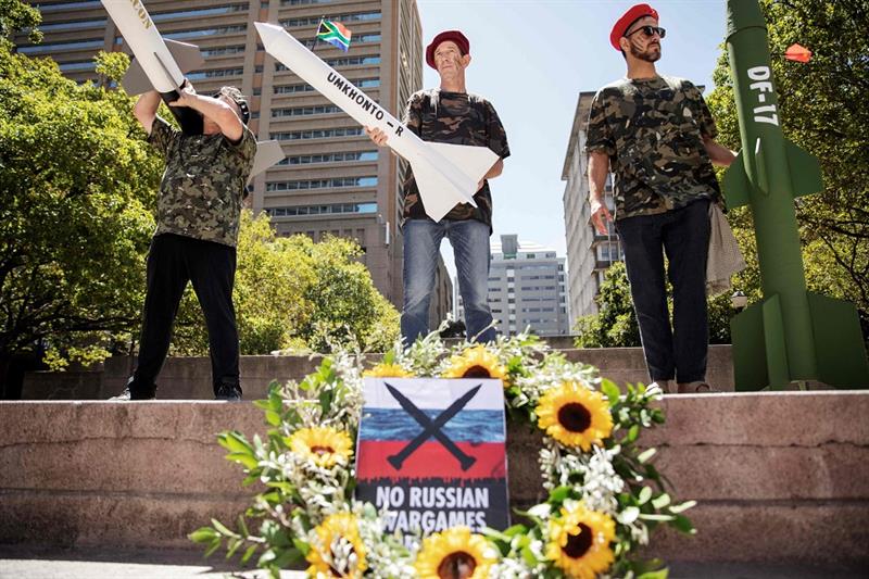 Protesters from Ukrainian association of SA and Extinction Rebellion demonstrate in Cape Town agains