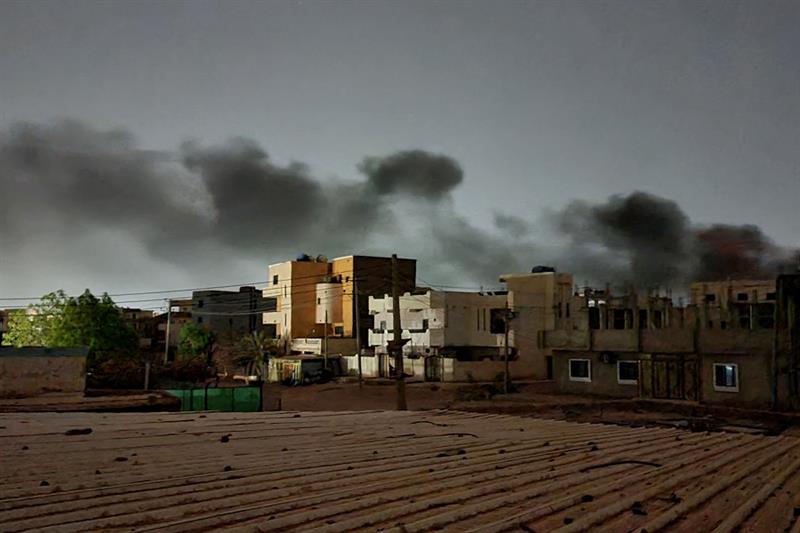 Smoke billows in southern Khartoum on May 29, 2023, amid ongoing fighting between two rival generals
