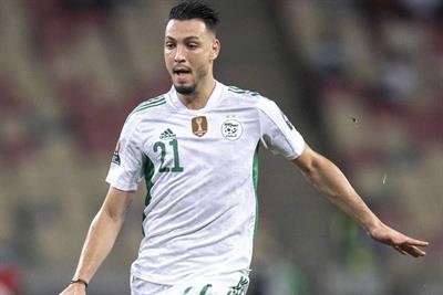 Algeria's Bensebaini signs for Borussia Dortmund