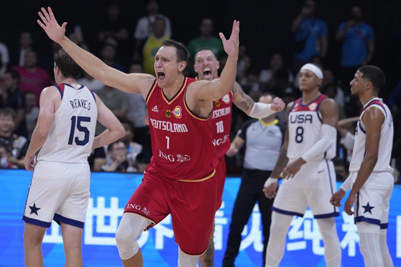 Bogdan Bogdanovic leads Serbia to FIBA World Cup finals with 23-point  performance - BVM Sports