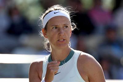 Tennis: Top seed Swiatek dumped out of Australian Open in third round ...