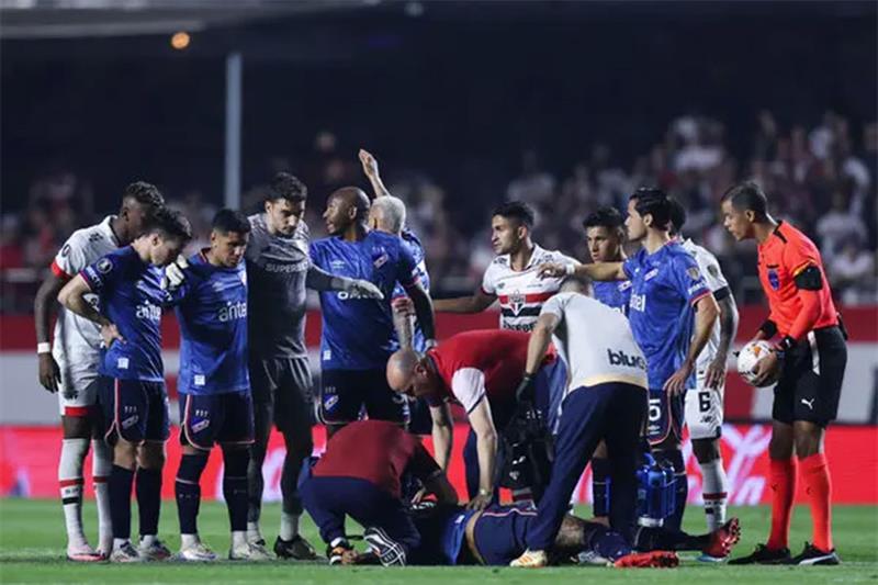 Image of AMERICA OF MEXICO VS SAO CAETANO DURING LIBERTADORES CUP